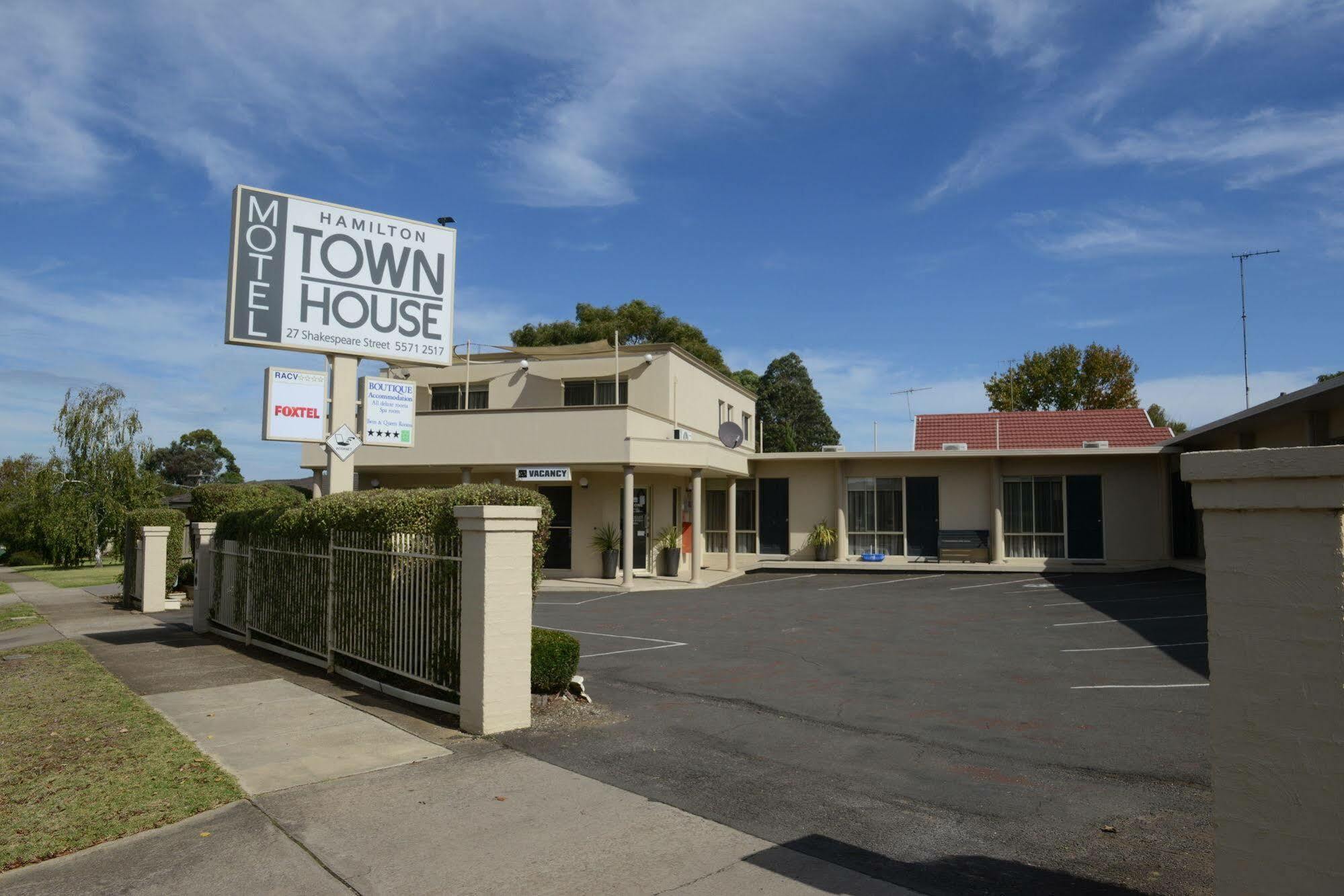 Hamilton Townhouse Motel Exterior photo